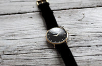 William Strouch Watch - CLASSIC GOLDEN BLACK