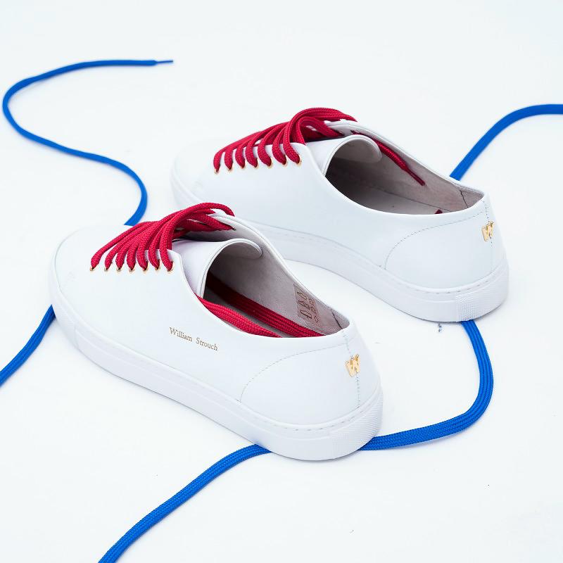 WHITE LEATHER SNEAKERS + LACES